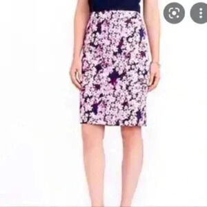 J. Crew | The Pencil Skirt Navy Pink Purple Floral Cotton Pencil Skirt Size 8